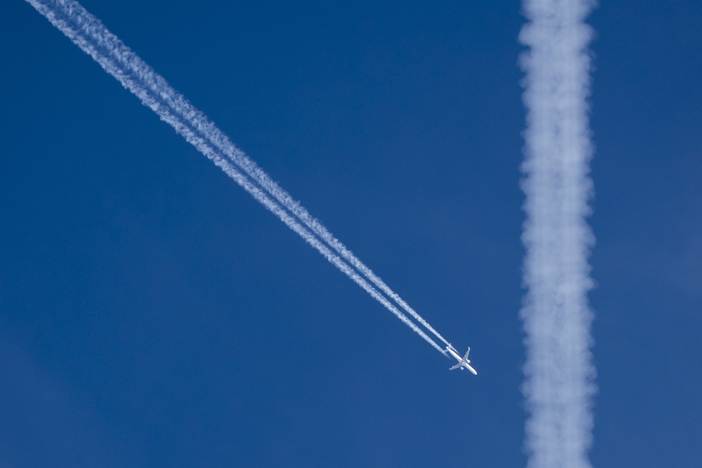 Studim  Grimcat e emetuara nga avionët bëhen më të dëmshme me kalimin e kohës