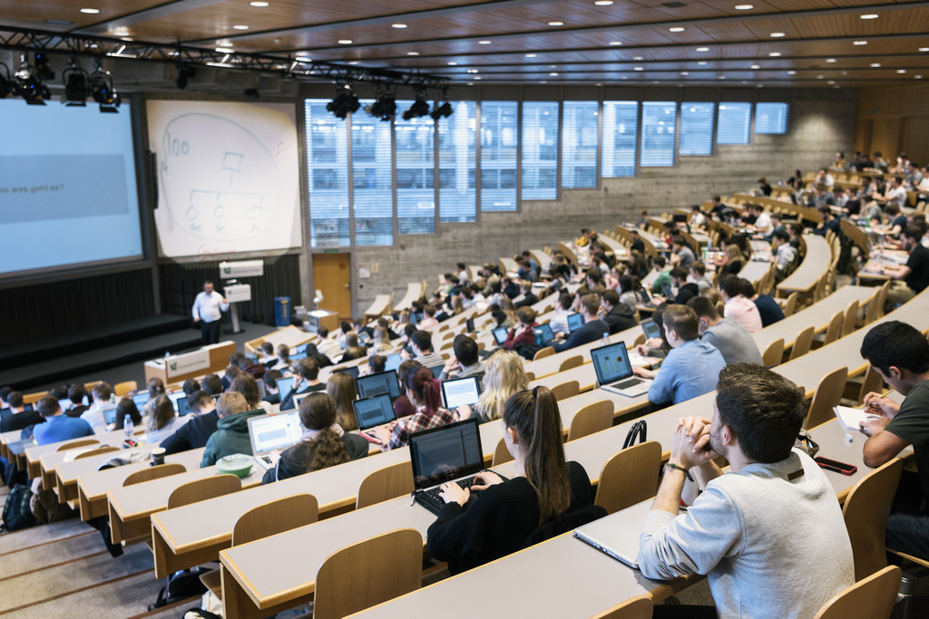 ETH Zurich dhe EPFL zbresin në renditjen botërore të universiteteve