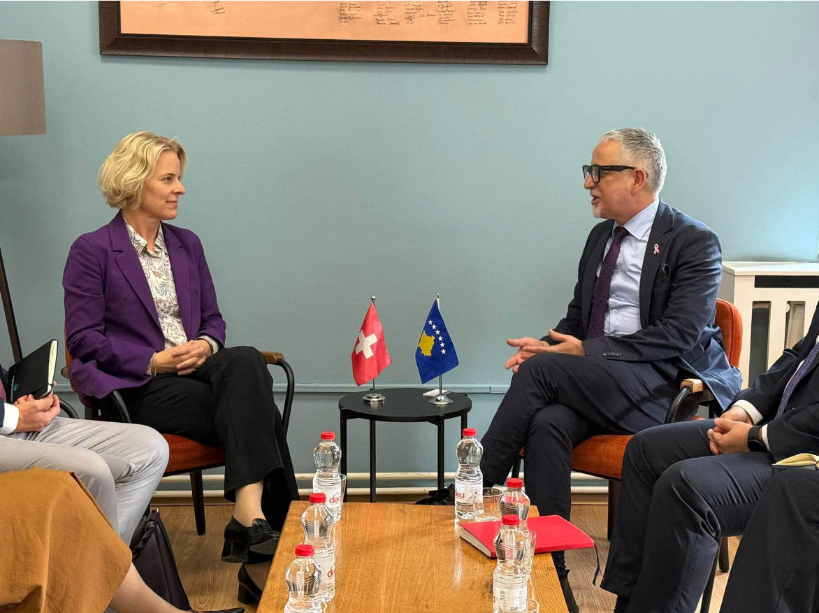 Zvicra dhe Kosova thellojnë bashkëpunimin për përmirësimin e sistemit shëndetësor
